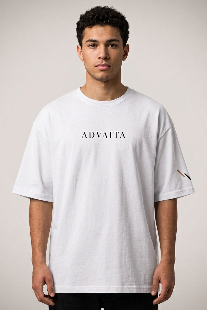 Advaita / White / Oversized Tee