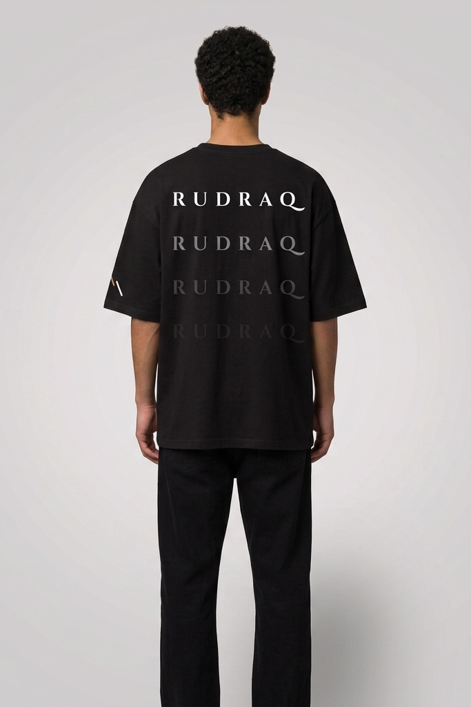 Echo / Black / Oversized Tee