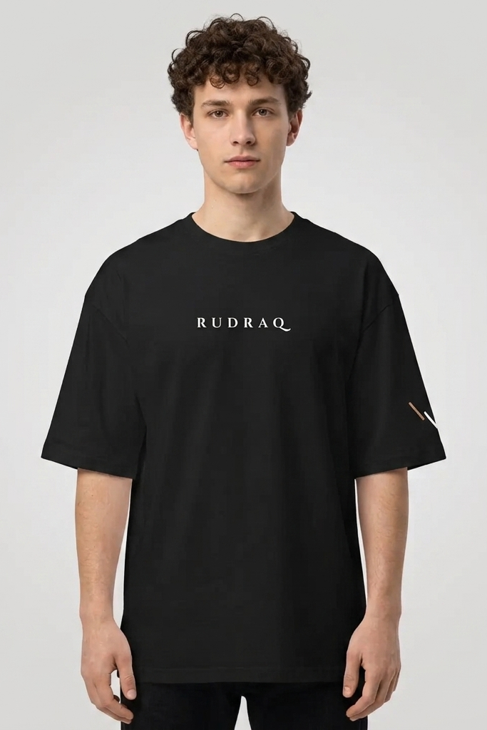 Labyrinth / Black / Oversized Tee
