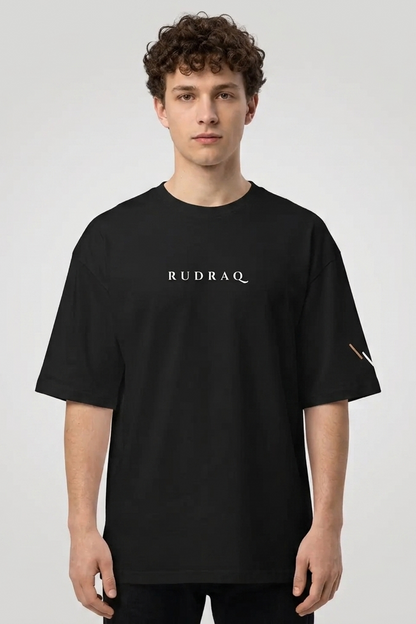 Labyrinth / Black / Oversized Tee
