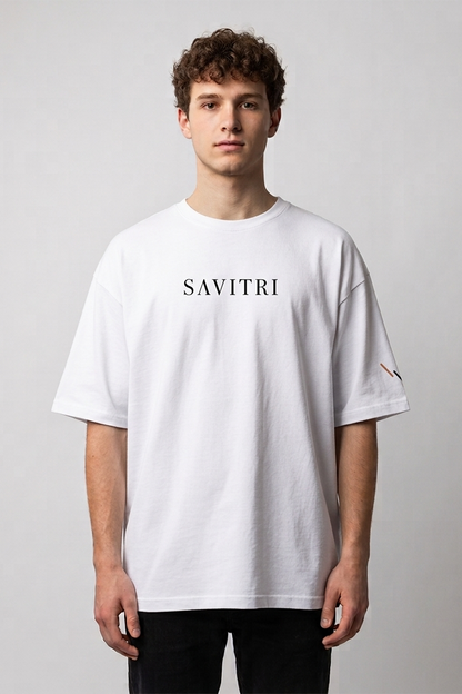 Savitri / White / Oversized Tee